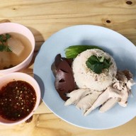 น้องน้ำรินข้าวมันไก่ 1