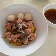 ก๋วยเตี๋ยวเนื้อนครใน