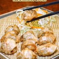 เมนูของร้าน เกี๊ยวจีน & โต๊ะกลม สตรีทฟู้ด พระราม 9 ถ.พระรามเก้า 49 (ซอย 9)