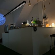 Artists Coffee - studio กลางเมือง