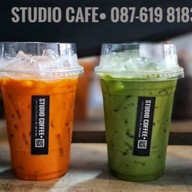 Studio Coffee• (กาแฟ ชา มัทฉะ นมสด & ขนมปังทานเล่น)