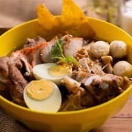 ก๋วยเตี๋ยวซุปกระดูกแม่โจ้ สาขา5