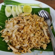 เมนูของร้าน ผัดไทยแม่ทองใบ พญาไท อนุสาวรีย์ชัยสมรภูมิ- รางน้ำ