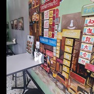 บรรยากาศ ผัดไทยแม่ทองใบ พญาไท อนุสาวรีย์ชัยสมรภูมิ- รางน้ำ