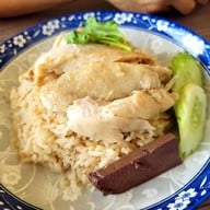 ต้มเลือดหมูบ้านร่อม