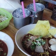 ก๋วยเตี๋ยวเรือท่าพระ กรุงธนบุรี ชามยักษ์