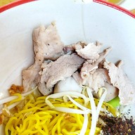 เมนูของร้าน ก๋วยเตี๋ยวเรือ ป.ประทีป  สาขาแม่อุ่นเรียน สันโค้งน้อย