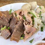 ก๋วยเตี๋ยวเรืออยุธยา ร้อยตะกร้อ อุดรธานี