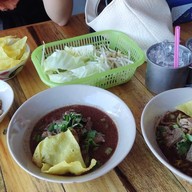 ก๋วยเตี๋ยวเรือท่าพระ กรุงธนบุรี ชามยักษ์