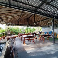 กลางนาcafe'