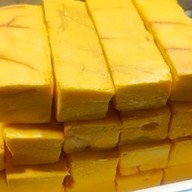 บ้านขนมใจอ้วน