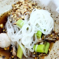 เมนูของร้าน ก๋วยเตี๋ยวเรือ ป.ประทีป  สาขาแม่อุ่นเรียน สันโค้งน้อย