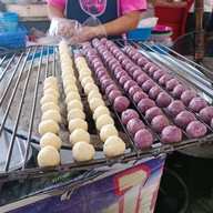 ขนมไข่เต่า สนามหญ้า
