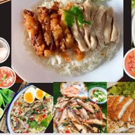 ข้าวมันไก่จารุรัตน์(ยำไก่แซบ) ราม2
