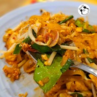 เมนูของร้าน เรือนไทย ผัดไทย หอยทอด ข้าวมันไก่