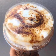 AP TEA เอพีที ชานมไข่มุก สาขาเมืองเดชพลาซ่า อยู่ติดร้านดูดีแฮร์