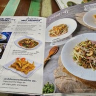 เมนู เรือโป๊ะ Seafood By แสนสมบูรณ์