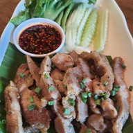 เมนูของร้าน The Three Little Pigs ท่าตลาด