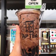 AP TEA เอพีที ชานมไข่มุก สาขาเมืองเดชพลาซ่า อยู่ติดร้านดูดีแฮร์