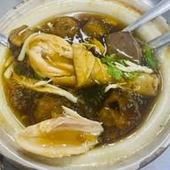 ผัดไทยกุ้งสด ไทยอาคาร