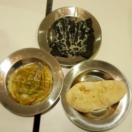 ฌาบีบี เฮ้าส์ จุฬา12  สวนหลวงสแควร์