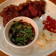 ส้มตำ ยำ เผา กะหลิม (ป่าตอง)