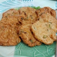 มัดหมี่ อาหารไทยพวน ลพบุรี