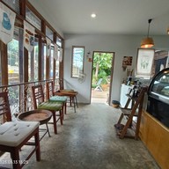 บรรยากาศ บ้านเลข ๘