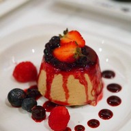 La Tavola โรงแรมเรเนซองซ์ กรุงเทพฯ ราชประสงค์