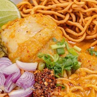 กิ๋นดีกิ๋นลำ ข้าวซอยต้นตำรับ สาขาตลาดวันโอวัน