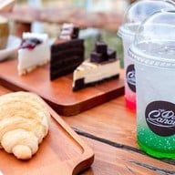 De Canal Cafe เดอคาแนลซีฟู้ดฮาลาลริมคลอง สุขสวัสดิ์66