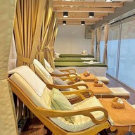 Phuthai Health Care Big c Rajdamri , B floor