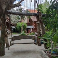 บรรยากาศ บ้านสวนริมคลอง เชียงราก