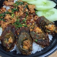 กระเพราพริกแห้งคุณพิม🌶️🌶️ -