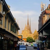บรรยากาศ sala rattanakosin eatery and bar