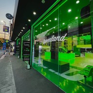 หน้าร้าน Greenland Cannabis 420 Chiang Mai