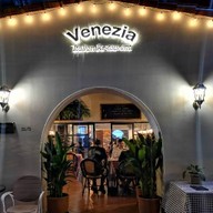 Venezia Italian restaurant สุขุมวิท18