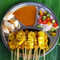 หมูสะเต๊ะ เฮียแฮม อุดมสุข