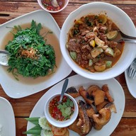เมนูของร้าน ครัวอาสา อาหารป่า