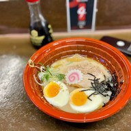 เมนูของร้าน 金持ち Kanemochi คาเนะโมจิ ตลาดปลาบางแสน