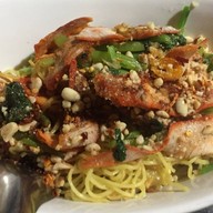 บ้านมาดามนกยูง บ้านมาดามนกยูง