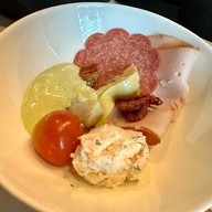 Lufthansa Business Lounge and Senator Lounge Munich International Airport Gate H24