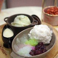 รัญจวน ปั่นป่วนใจ - Thai Dessert Café สวนหลวงสแควร์