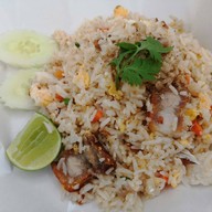 ร้านเจ้านาย ลาดกระบัง