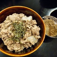 เมนูของร้าน Kinniku Gyudon ข้าวหน้าเนื้อ/หมู 🎌 สาขาถนนประดิพัทธ์ 20