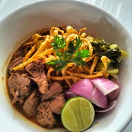 เมนูของร้าน ก๋วยเตี๋ยว อ อ้วน