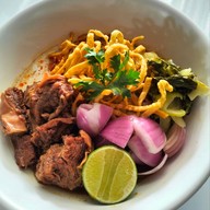 เมนูของร้าน ก๋วยเตี๋ยว อ อ้วน