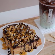 ครัวลับท้ายซอย 11 : ก๋วยเตี๋ยว ตามสั่ง กาแฟสด น้ำแข็งใส -