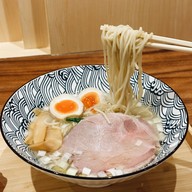 Tomofuku Ramen 	 อโศก