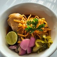 เมนูของร้าน ก๋วยเตี๋ยว อ อ้วน